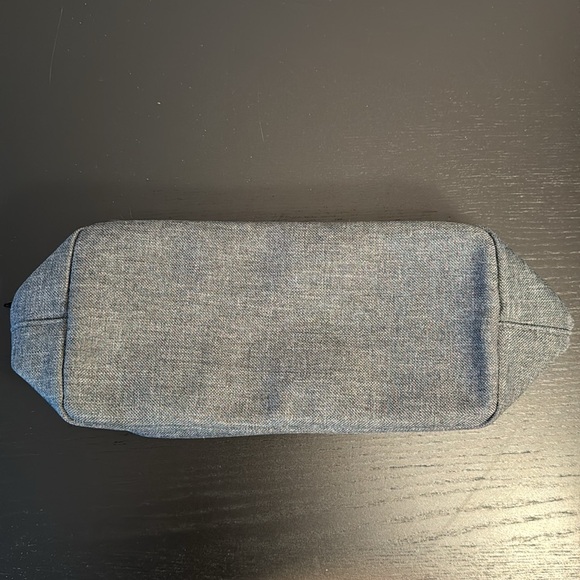 Men’s toiletry bag - Picture 2 of 8